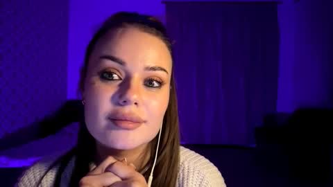 Elizabeth online show from December 17, 6:12 pm