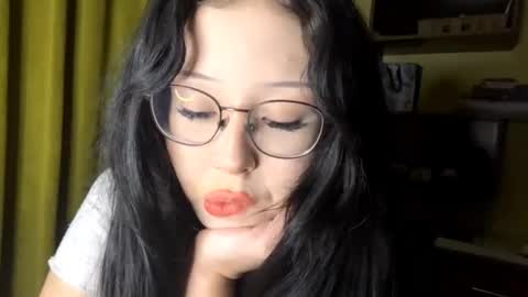 Kate  online show from January 15, 1:28 pm