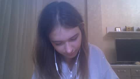 Jennifer online show from October 14, 5:04 pm