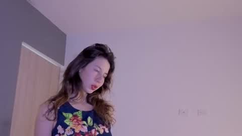 jolie_lov online show from November 20, 1:34 pm