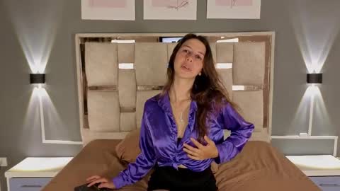 jolie_lov online show from September 29, 1:16 pm