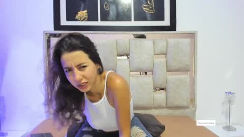 jolie_lov online show from February 4, 1:38 pm