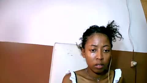 joliekah27 online show from February 19, 11:49 am