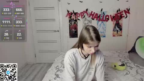 Mila online show from October 28, 10:47 pm