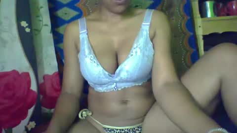 josianealy online show from February 15, 4:58 am