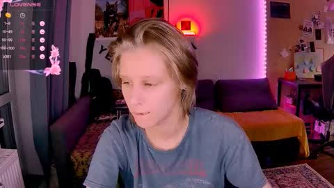 joy_keys online show from December 3, 2:41 pm