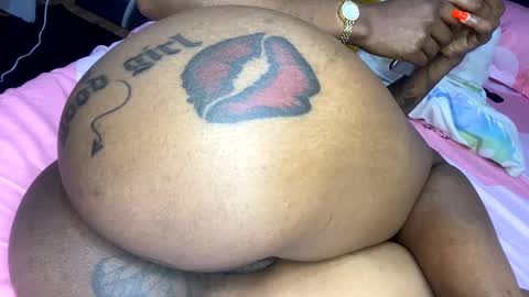 Butterflyass online show from January 11, 2:15 pm