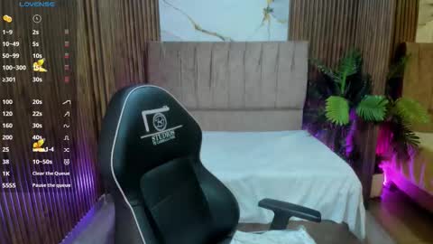 JUANITA online show from February 3, 11:48 am