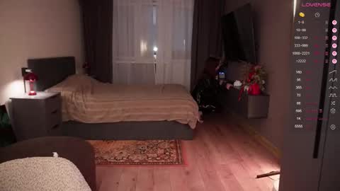 Juelz  online show from January 11, 9:42 pm