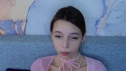 Snapshot of juicy_jaice chatting on October 23, 7:36 am leyla online show from October 23, 7:36 am