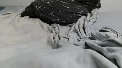 pretty online show from October 7, 3:33 am