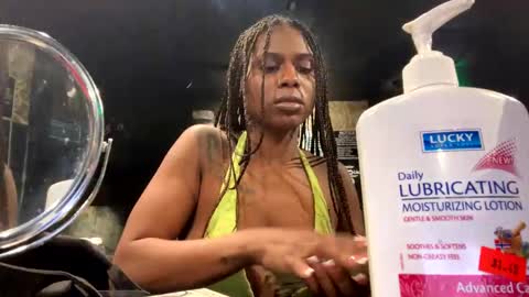 JuicyExotic online show from January 31, 4:03 am