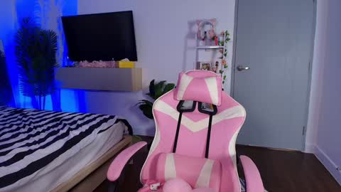 Hiya Im your sweet Lia online show from November 17, 2:12 am