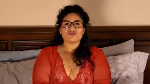 Juicy Teacher online show from December 19, 2:27 am