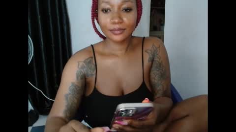 juicyxpink online show from October 2, 11:43 pm