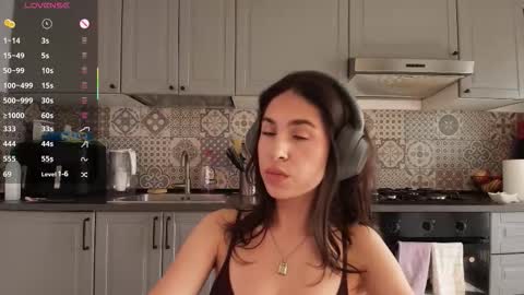 Juicy online show from October 25, 11:29 am