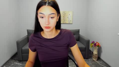 Julia online show from November 27, 6:38 am