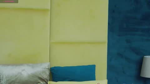 Julia online show from January 4, 5:27 am