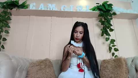 Juli  online show from October 31, 12:20 pm