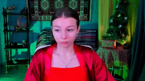 juliedaniel online show from December 15, 8:19 am