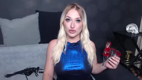 Snapshot of juliediamond chatting on October 11, 11:40 pm julia online show from October 11, 11:40 pm