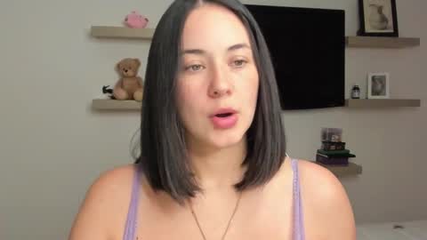 Snapshot of julieta_harris_1 chatting on October 19, 11:40 pm JULIETA HARRIS online show from October 19, 11:40 pm