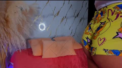 Julieth Gomez online show from January 14, 3:11 am