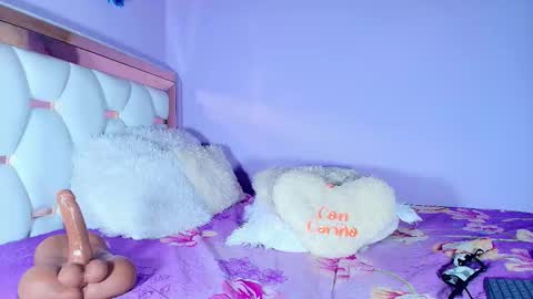 julieth rossi online show from October 9, 6:06 am