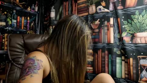 Julietta Jackson online show from January 10, 8:15 pm