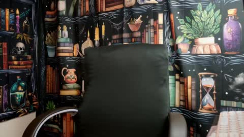 Julietta Jackson online show from December 28, 8:58 pm