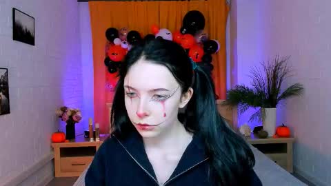 Juls online show from October 18, 4:21 pm