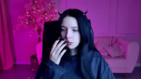 Juls online show from October 14, 9:34 am