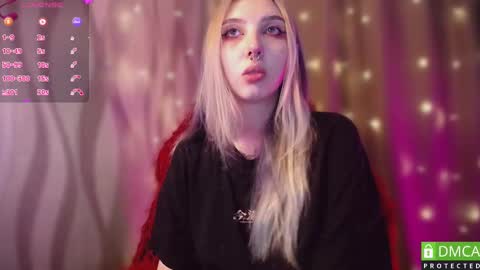 justmeowgirl online show from February 11, 4:01 am