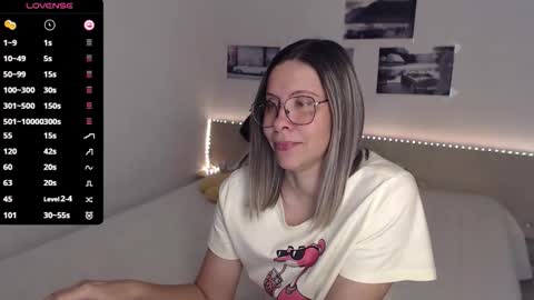 Julie online show from November 8, 5:23 am