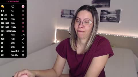 Julie online show from December 22, 4:59 am