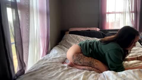 Pixie online show from November 11, 5:21 pm