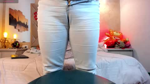 Kailin online show from February 18, 1:43 pm