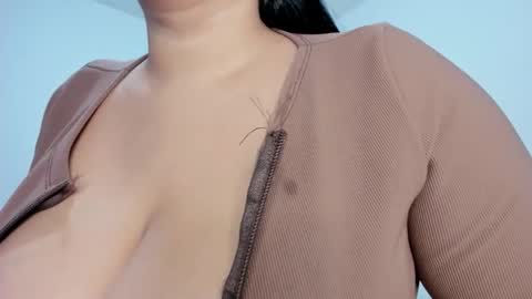 AndreaLactating online show from November 27, 2:36 am