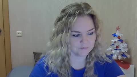 karennelsonx online show from December 21, 9:13 am