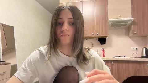 May online show from January 10, 3:06 pm