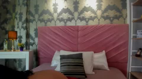 Karina online show from November 18, 7:26 pm