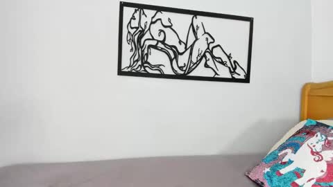 Snapshot of karina_lopez7 chatting on October 17, 6:11 pm karina_lopez7 online show from October 17, 6:11 pm