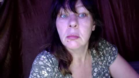 Snapshot of karina_ren chatting on October 23, 4:29 am Karina online show from October 23, 4:29 am