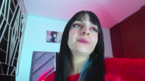 KARINNA  RAVEN online show from November 19, 12:32 am