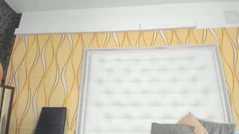 KARISSIA online show from February 6, 7:12 am