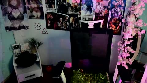 Karla online show from November 27, 1:25 pm