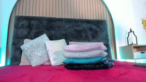 Karla Gonzaless online show from February 7, 8:35 pm