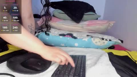 Karol online show from February 11, 10:44 pm