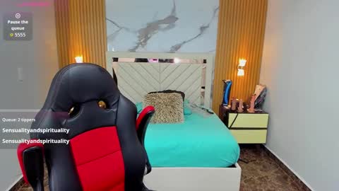 Karoll online show from October 25, 8:48 pm