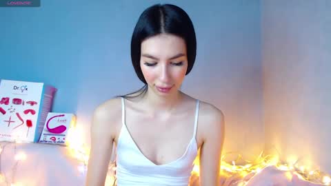 Kira online show from February 16, 2:54 am